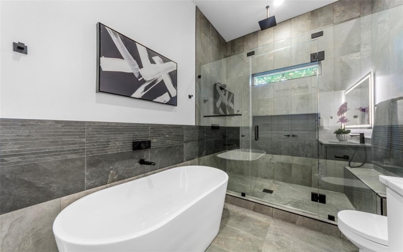 1113 Muncie Avenue, Dallas, TX 75212, 3 Bedrooms Bedrooms, ,3 BathroomsBathrooms,Residential,For Sale,1113 Muncie Avenue,20959740