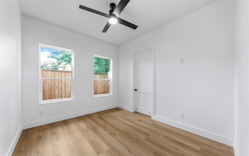 1113 Muncie Avenue, Dallas, TX 75212, 3 Bedrooms Bedrooms, ,3 BathroomsBathrooms,Residential,For Sale,1113 Muncie Avenue,20959740