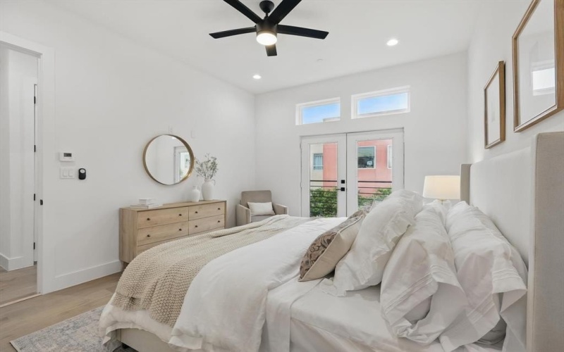 4208 Live Oak Street #105, Dallas, TX 75204, 2 Habitaciones Habitaciones , ,2 BañosBaños,Residential,En Venta,4208 Live Oak Street,20967484