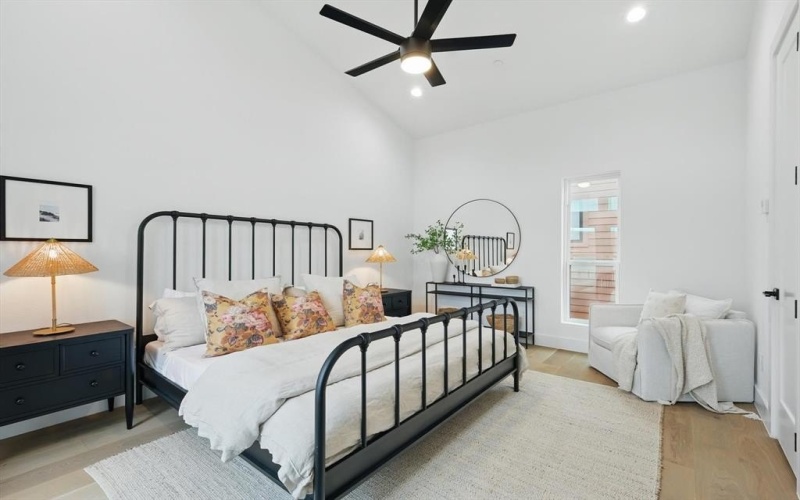 4208 Live Oak Street #105, Dallas, TX 75204, 2 Habitaciones Habitaciones , ,2 BañosBaños,Residential,En Venta,4208 Live Oak Street,20967484
