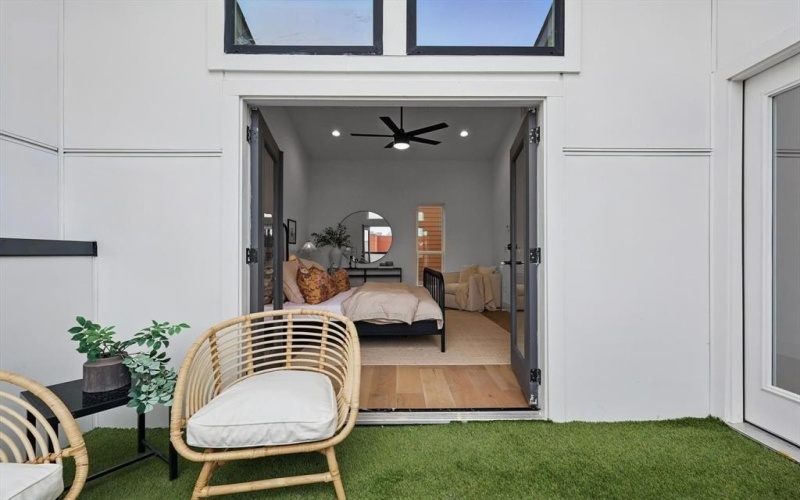 4208 Live Oak Street #105, Dallas, TX 75204, 2 Habitaciones Habitaciones , ,2 BañosBaños,Residential,En Venta,4208 Live Oak Street,20967484
