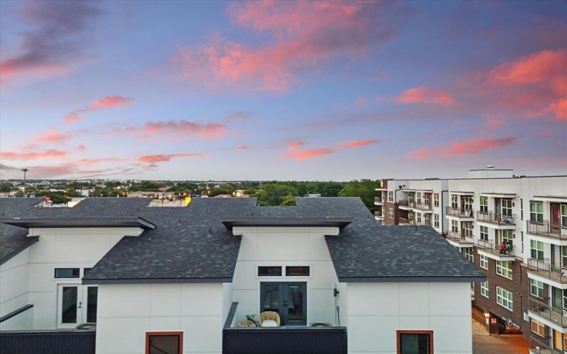 4208 Live Oak Street #105, Dallas, TX 75204, 2 Habitaciones Habitaciones , ,2 BañosBaños,Residential,En Venta,4208 Live Oak Street,20967484
