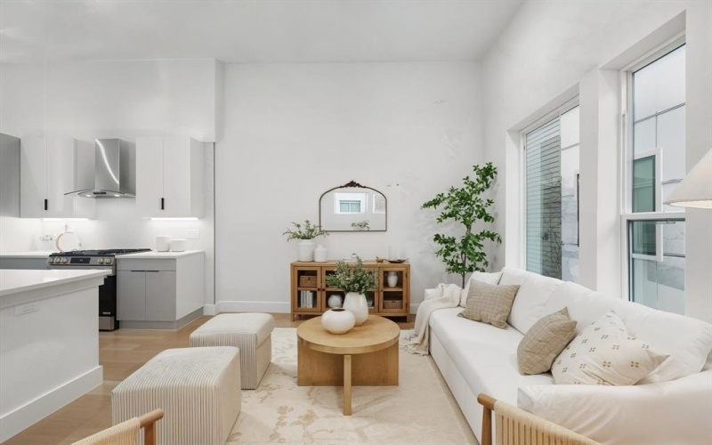 4208 Live Oak Street #105, Dallas, TX 75204, 2 Habitaciones Habitaciones , ,2 BañosBaños,Residential,En Venta,4208 Live Oak Street,20967484