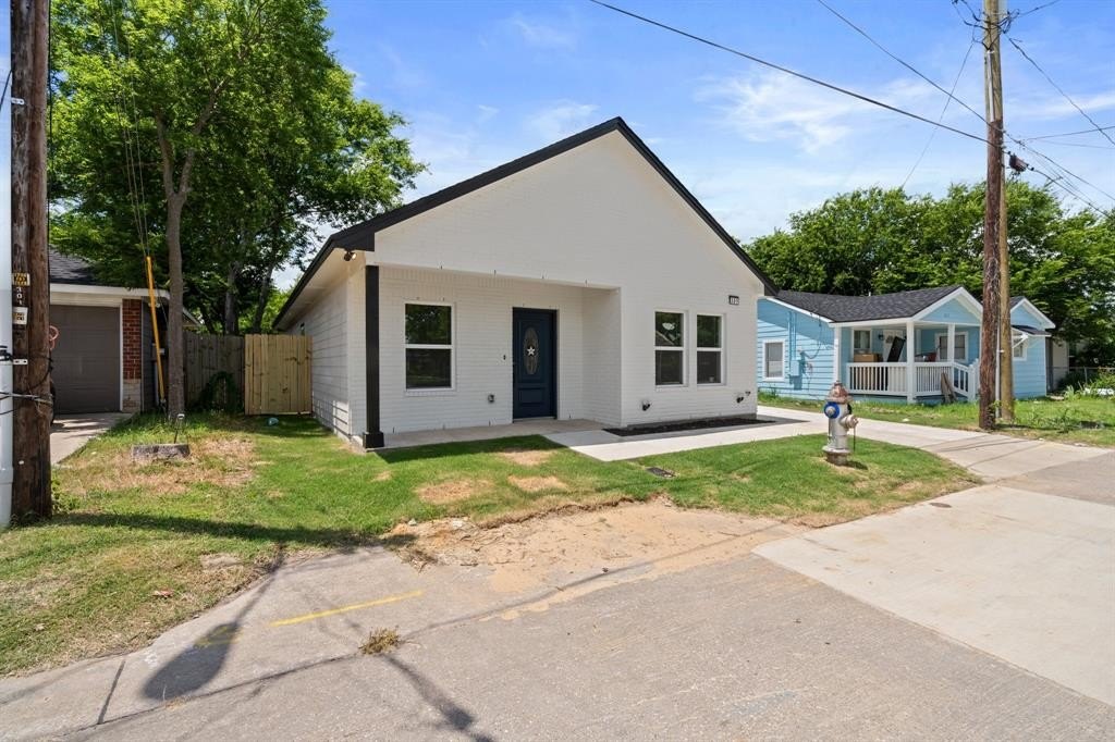 301 Henry Street, Waxahachie, TX 75165, 3 Bedrooms Bedrooms, ,2 BathroomsBathrooms,Residential,For Sale,301 Henry Street,20978636