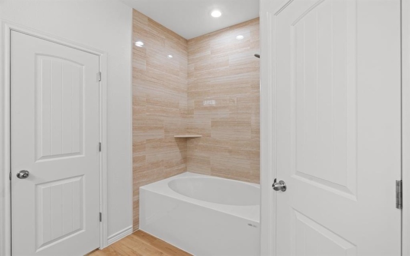 301 Henry Street, Waxahachie, TX 75165, 3 Bedrooms Bedrooms, ,2 BathroomsBathrooms,Residential,For Sale,301 Henry Street,20978636