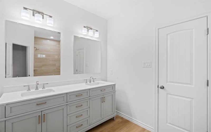 301 Henry Street, Waxahachie, TX 75165, 3 Bedrooms Bedrooms, ,2 BathroomsBathrooms,Residential,For Sale,301 Henry Street,20978636