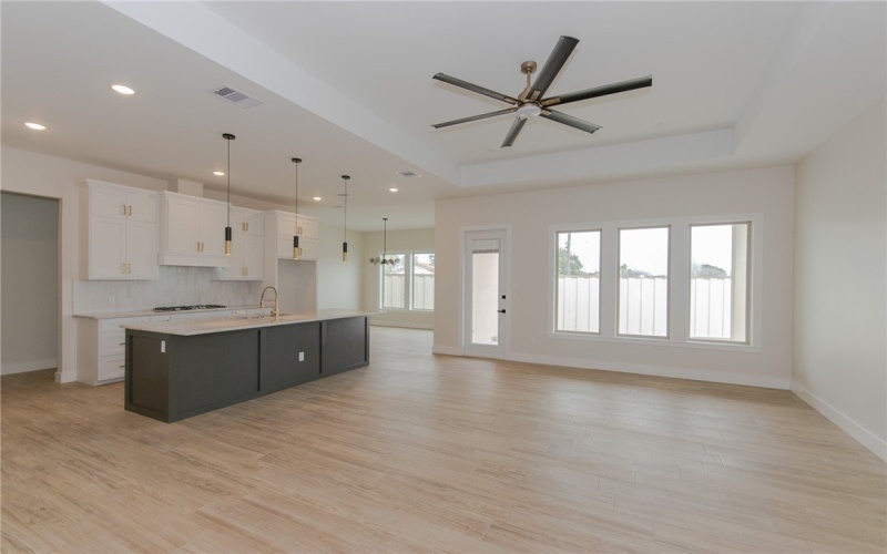 3002 Saint Eustatius Way, Corpus Christi, TX 78418, 5 Bedrooms Bedrooms, ,3 BathroomsBathrooms,Residential,For Sale,3002 Saint Eustatius Way,452520