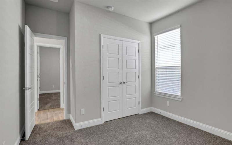 2704 STARLING Street, Denton, TX 76205, 5 Bedrooms Bedrooms, ,3 BathroomsBathrooms,Residential,For Sale,2704 STARLING Street,0,20980269