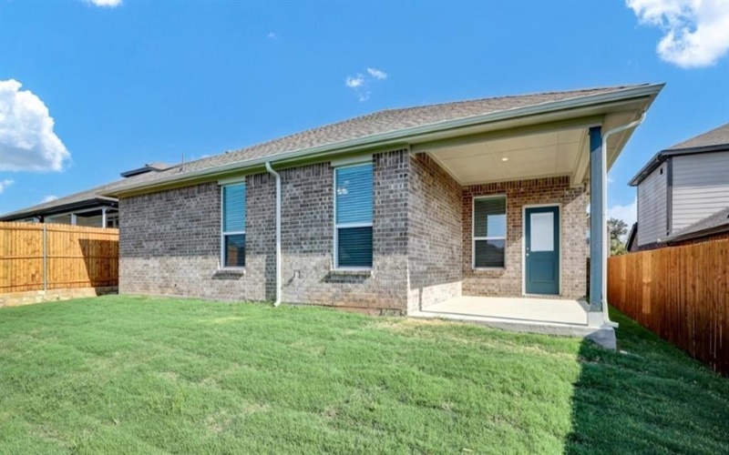 2704 STARLING Street, Denton, TX 76205, 5 Bedrooms Bedrooms, ,3 BathroomsBathrooms,Residential,For Sale,2704 STARLING Street,0,20980269