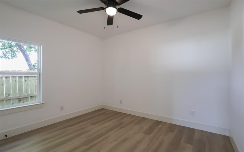 836 E Arlington Avenue, Fort Worth, TX 76104, 4 Bedrooms Bedrooms, ,2 BathroomsBathrooms,Residential,For Sale,836 E Arlington Avenue,20980931