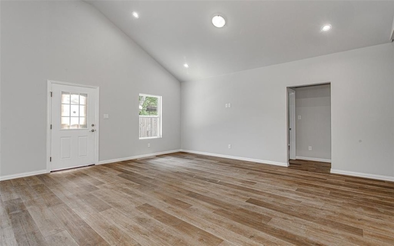 2511 Birdell Court, Fort Worth, TX 76105, 3 Bedrooms Bedrooms, ,2 BathroomsBathrooms,Residential,For Sale,2511 Birdell Court,20981359