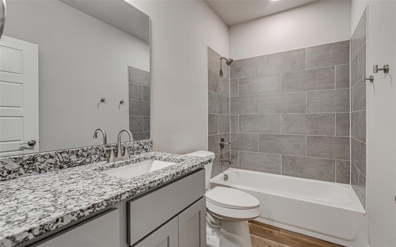 2511 Birdell Court, Fort Worth, TX 76105, 3 Bedrooms Bedrooms, ,2 BathroomsBathrooms,Residential,For Sale,2511 Birdell Court,20981359