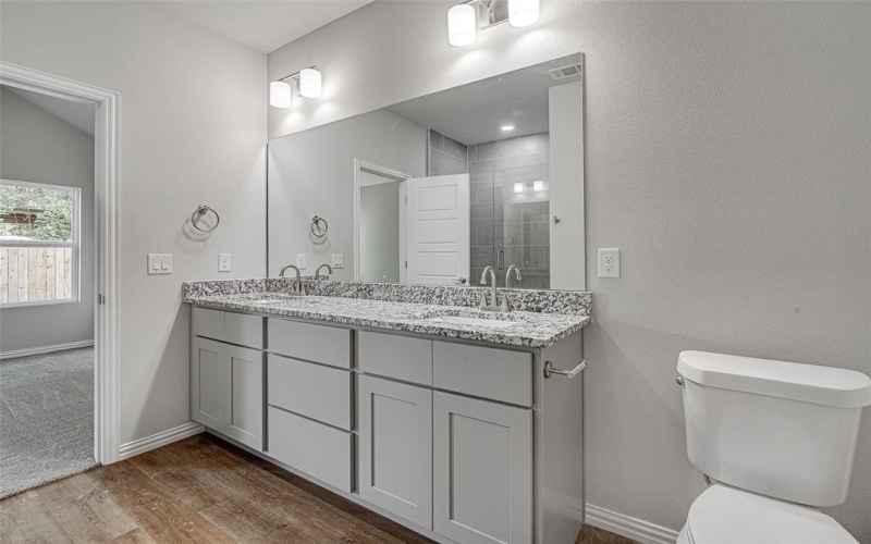 2511 Birdell Court, Fort Worth, TX 76105, 3 Bedrooms Bedrooms, ,2 BathroomsBathrooms,Residential,For Sale,2511 Birdell Court,20981359