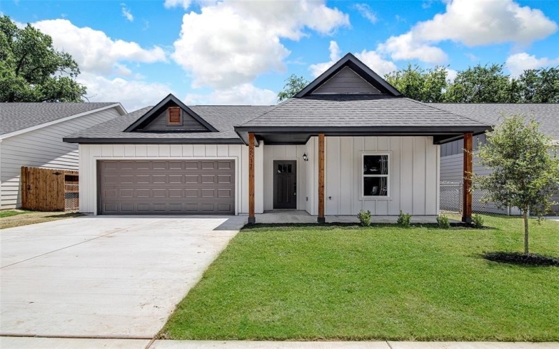 2511 Birdell Court, Fort Worth, TX 76105, 3 Bedrooms Bedrooms, ,2 BathroomsBathrooms,Residential,For Sale,2511 Birdell Court,20981359