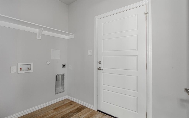 2511 Birdell Court, Fort Worth, TX 76105, 3 Bedrooms Bedrooms, ,2 BathroomsBathrooms,Residential,For Sale,2511 Birdell Court,20981359