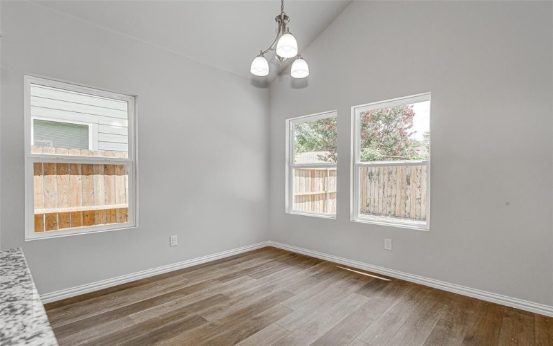 2511 Birdell Court, Fort Worth, TX 76105, 3 Bedrooms Bedrooms, ,2 BathroomsBathrooms,Residential,For Sale,2511 Birdell Court,20981359