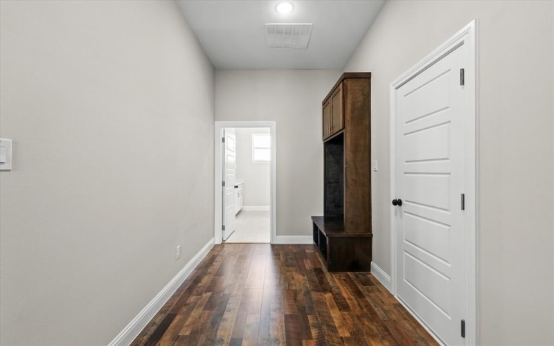 1955 Johnnie Drive, Springtown, TX 76082, 3 Bedrooms Bedrooms, ,2 BathroomsBathrooms,Residential,For Sale,1955 Johnnie Drive,20981385