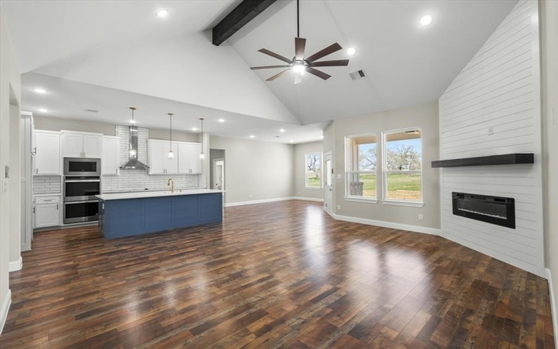 1955 Johnnie Drive, Springtown, TX 76082, 3 Bedrooms Bedrooms, ,2 BathroomsBathrooms,Residential,For Sale,1955 Johnnie Drive,20981385