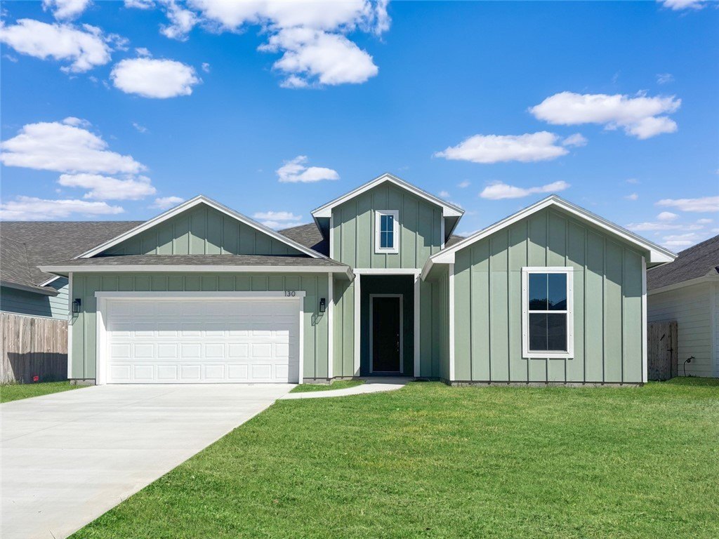 130 Broad Oak Drive, Rockport, TX 78382, 3 Bedrooms Bedrooms, ,2 BathroomsBathrooms,Residential,For Sale,130 Broad Oak Drive,452529
