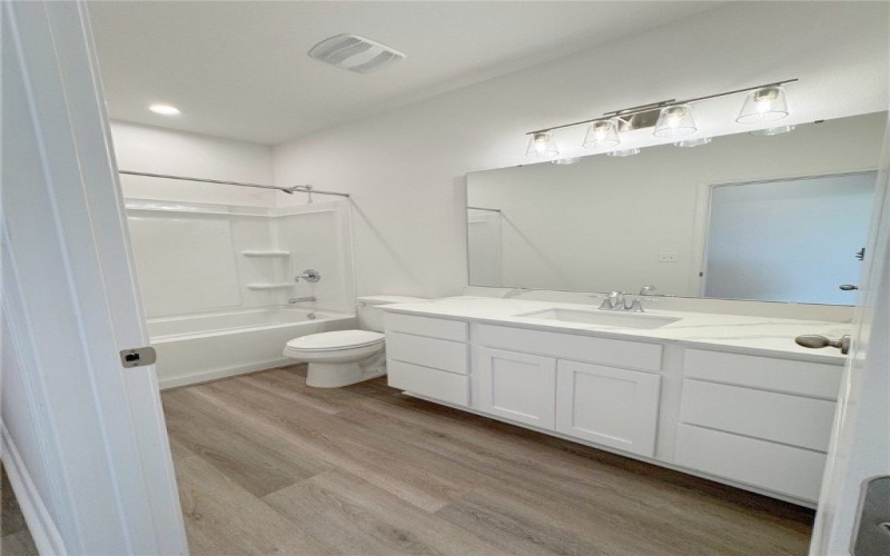 130 Broad Oak Drive, Rockport, TX 78382, 3 Bedrooms Bedrooms, ,2 BathroomsBathrooms,Residential,For Sale,130 Broad Oak Drive,452529