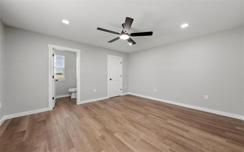 1717 Gurley Lane, Waco, TX 76706, 4 Bedrooms Bedrooms, ,5 BathroomsBathrooms,Residential,For Sale,1717 Gurley Lane,20981689
