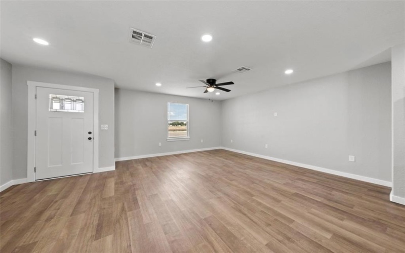 1717 Gurley Lane, Waco, TX 76706, 4 Bedrooms Bedrooms, ,5 BathroomsBathrooms,Residential,For Sale,1717 Gurley Lane,20981689