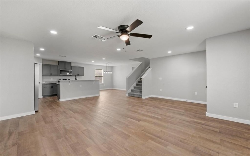 1717 Gurley Lane, Waco, TX 76706, 4 Bedrooms Bedrooms, ,5 BathroomsBathrooms,Residential,For Sale,1717 Gurley Lane,20981689
