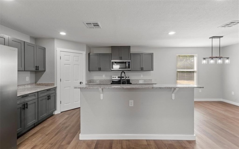 1717 Gurley Lane, Waco, TX 76706, 4 Bedrooms Bedrooms, ,5 BathroomsBathrooms,Residential,For Sale,1717 Gurley Lane,20981689