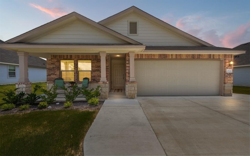 10824 Crimson Way, Waco, TX 76708, 3 Bedrooms Bedrooms, ,2 BathroomsBathrooms,Residential,For Sale,10824 Crimson Way,20981734