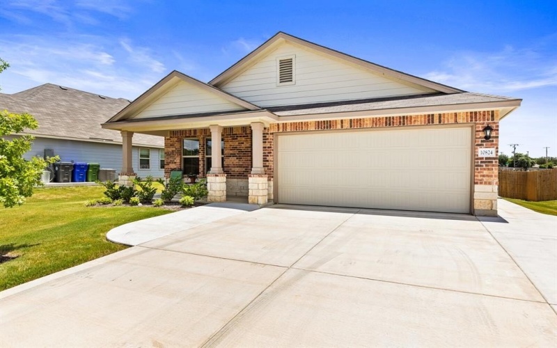 10824 Crimson Way, Waco, TX 76708, 3 Bedrooms Bedrooms, ,2 BathroomsBathrooms,Residential,For Sale,10824 Crimson Way,20981734