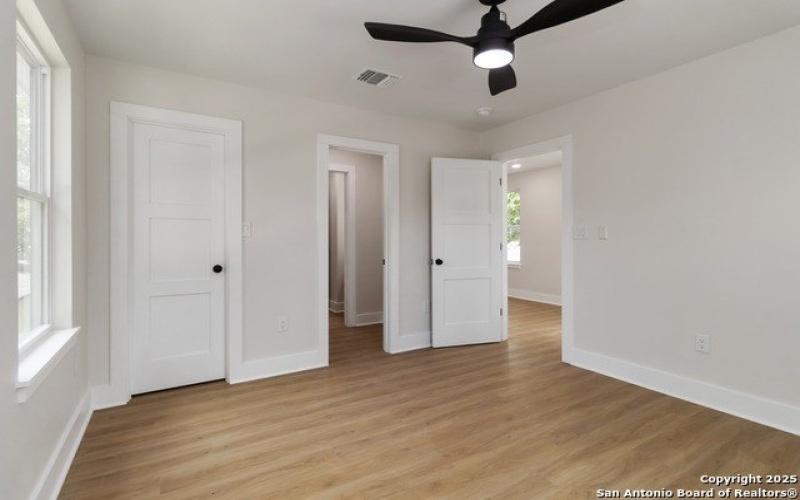 237 Carle Ave, San Antonio, TX 78204, 3 Bedrooms Bedrooms, ,2 BathroomsBathrooms,Residential,For Sale,237 Carle Ave,0,1879222