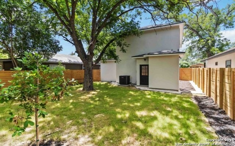 237 Carle Ave, San Antonio, TX 78204, 3 Bedrooms Bedrooms, ,2 BathroomsBathrooms,Residential,For Sale,237 Carle Ave,0,1879222