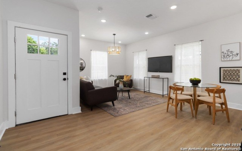 237 Carle Ave, San Antonio, TX 78204, 3 Bedrooms Bedrooms, ,2 BathroomsBathrooms,Residential,For Sale,237 Carle Ave,0,1879222