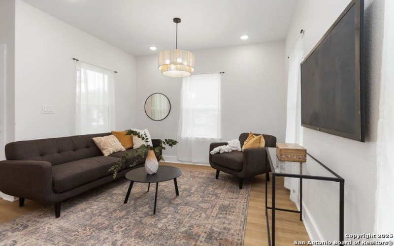 237 Carle Ave, San Antonio, TX 78204, 3 Bedrooms Bedrooms, ,2 BathroomsBathrooms,Residential,For Sale,237 Carle Ave,0,1879222