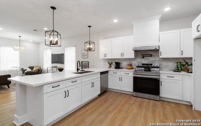 237 Carle Ave, San Antonio, TX 78204, 3 Bedrooms Bedrooms, ,2 BathroomsBathrooms,Residential,For Sale,237 Carle Ave,0,1879222