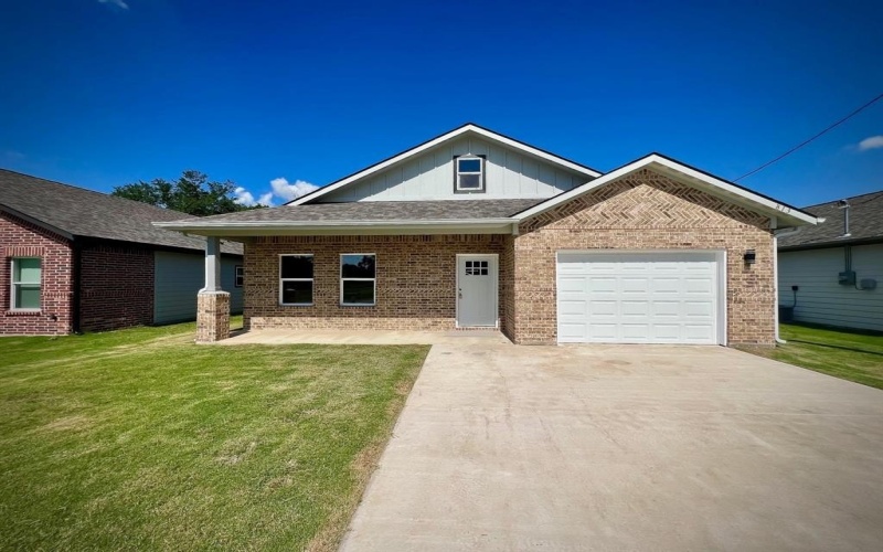 813 SAYLE, Greenville, TX 75401, 3 Habitaciones Habitaciones , ,2 BañosBaños,Residential,En Venta,813 SAYLE,20981864
