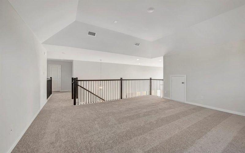 3801 Yarrow Drive, Denton, TX 76226, 4 Bedrooms Bedrooms, ,3 BathroomsBathrooms,Residential,For Sale,3801 Yarrow Drive,0,20981947