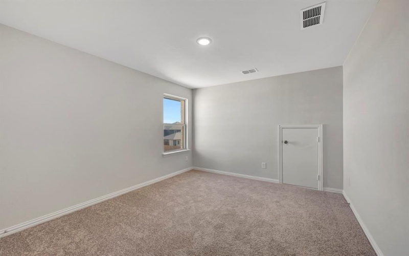 3801 Yarrow Drive, Denton, TX 76226, 4 Bedrooms Bedrooms, ,3 BathroomsBathrooms,Residential,For Sale,3801 Yarrow Drive,0,20981947