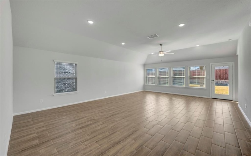 7408 Santolina Drive, Denton, TX 76226, 3 Bedrooms Bedrooms, ,2 BathroomsBathrooms,Residential,For Sale,7408 Santolina Drive,0,20981976