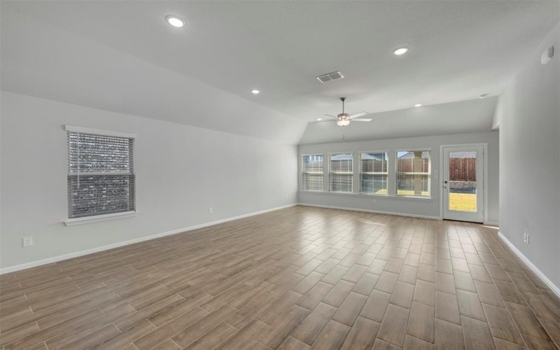 7408 Santolina Drive, Denton, TX 76226, 3 Bedrooms Bedrooms, ,2 BathroomsBathrooms,Residential,For Sale,7408 Santolina Drive,0,20981976