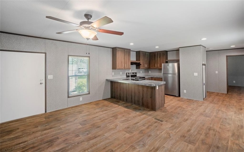 10268 Tanglewood Circle, Wills Point, TX 75169, 2 Bedrooms Bedrooms, ,2 BathroomsBathrooms,Residential,For Sale,10268 Tanglewood Circle,20981993