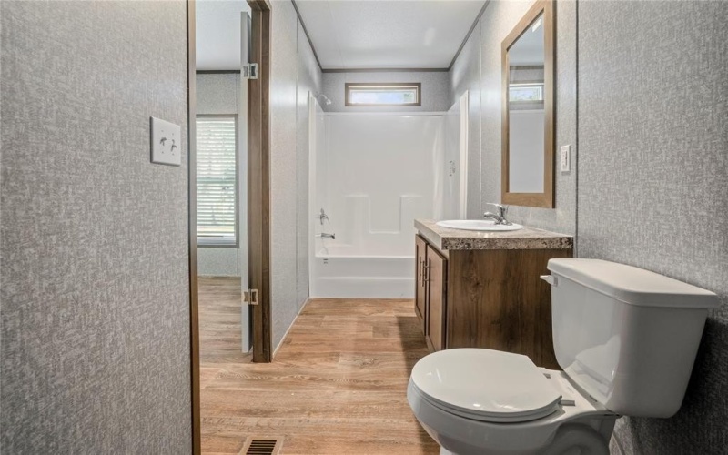 10268 Tanglewood Circle, Wills Point, TX 75169, 2 Bedrooms Bedrooms, ,2 BathroomsBathrooms,Residential,For Sale,10268 Tanglewood Circle,20981993
