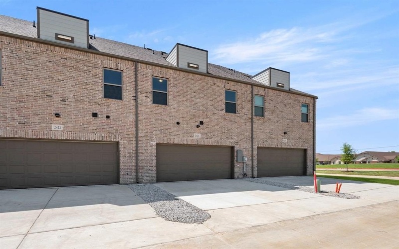 2424 Bulin, Mansfield, TX 76063, 3 Bedrooms Bedrooms, ,2 BathroomsBathrooms,Residential,For Sale,2424 Bulin,20982130