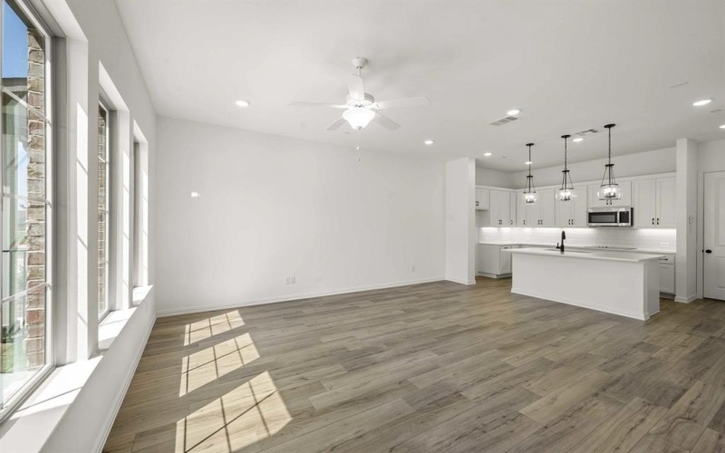 2424 Bulin, Mansfield, TX 76063, 3 Bedrooms Bedrooms, ,2 BathroomsBathrooms,Residential,For Sale,2424 Bulin,20982130