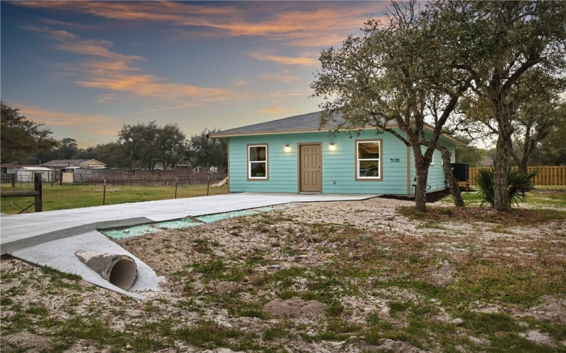 305 Steart Street, Rockport, TX 78382, 2 Habitaciones Habitaciones , ,2 BañosBaños,Residential,En Venta,305 Steart Street,452654