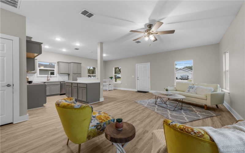 305 Steart Street, Rockport, TX 78382, 2 Habitaciones Habitaciones , ,2 BañosBaños,Residential,En Venta,305 Steart Street,452654