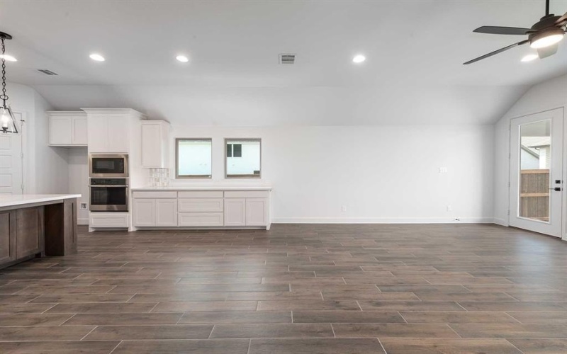 1720 Hillside Stroll Drive, Lavon, TX 75166, 4 Bedrooms Bedrooms, ,3 BathroomsBathrooms,Residential,For Sale,1720 Hillside Stroll Drive,0,20982411