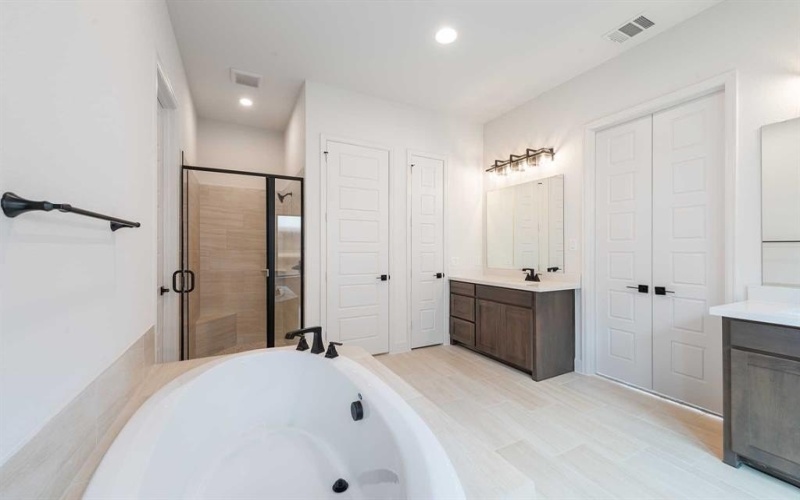 1720 Hillside Stroll Drive, Lavon, TX 75166, 4 Bedrooms Bedrooms, ,3 BathroomsBathrooms,Residential,For Sale,1720 Hillside Stroll Drive,0,20982411