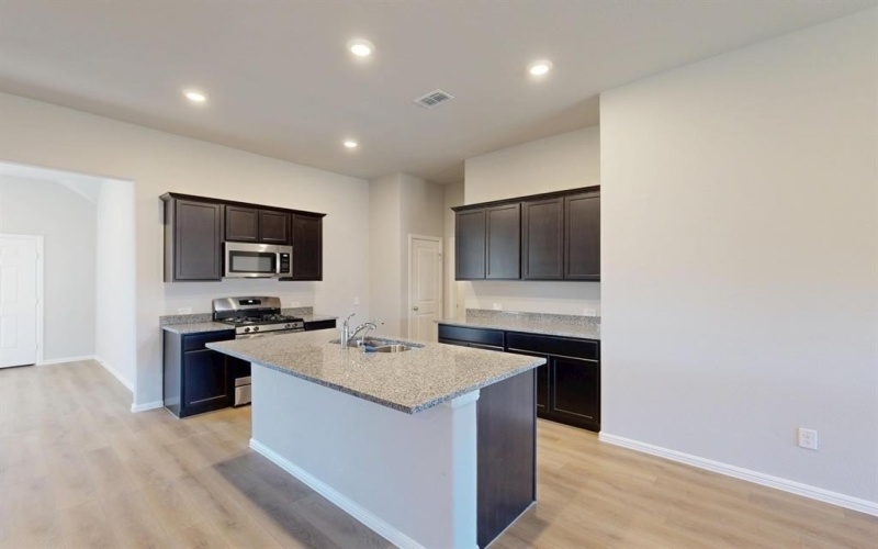 3413 Kingdom Drive, Denton, TX 76208, 3 Habitaciones Habitaciones , ,2 BañosBaños,Residential,En Venta,3413 Kingdom Drive,0,20982480