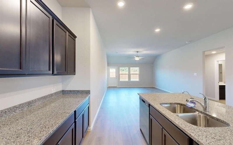 3413 Kingdom Drive, Denton, TX 76208, 3 Habitaciones Habitaciones , ,2 BañosBaños,Residential,En Venta,3413 Kingdom Drive,0,20982480